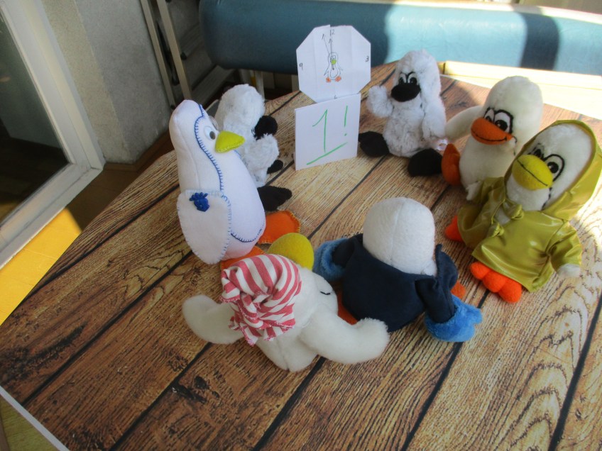 Penguins number 1 clock