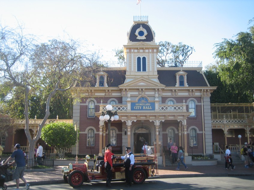 Disneyland City Hall