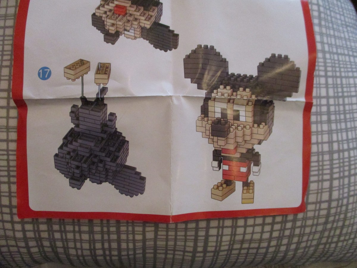 Mickey Mouse Micro-Brick Build | Penguinate! Positive Creativity